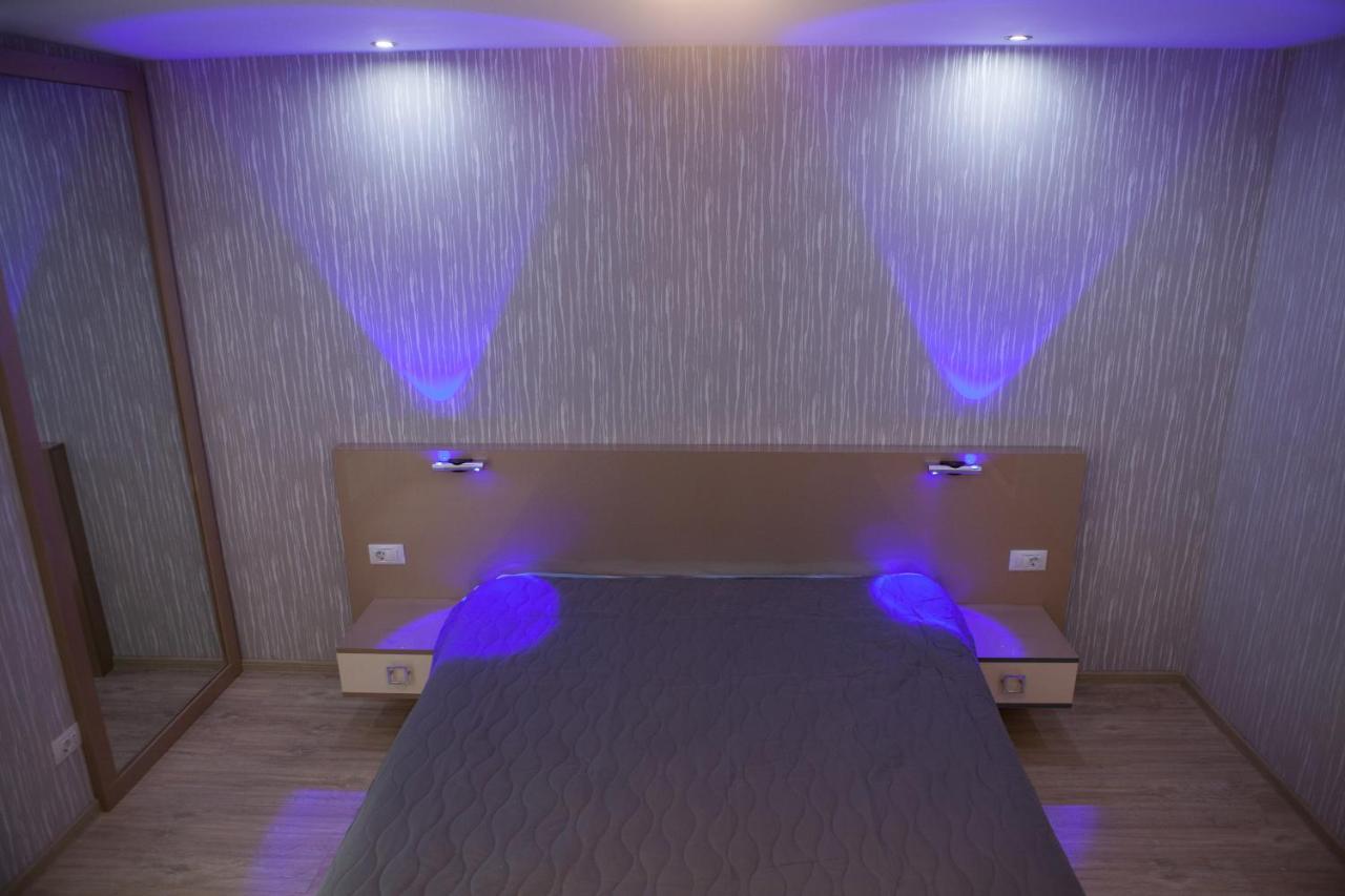 Lvc,Lac & Nyc Apartshotel Faleza Galaţi エクステリア 写真