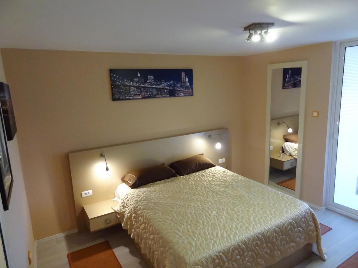 Lvc,Lac & Nyc Apartshotel Faleza Galaţi エクステリア 写真