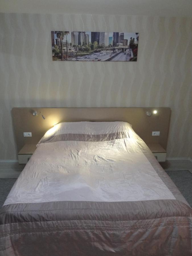 Lvc,Lac & Nyc Apartshotel Faleza Galaţi エクステリア 写真
