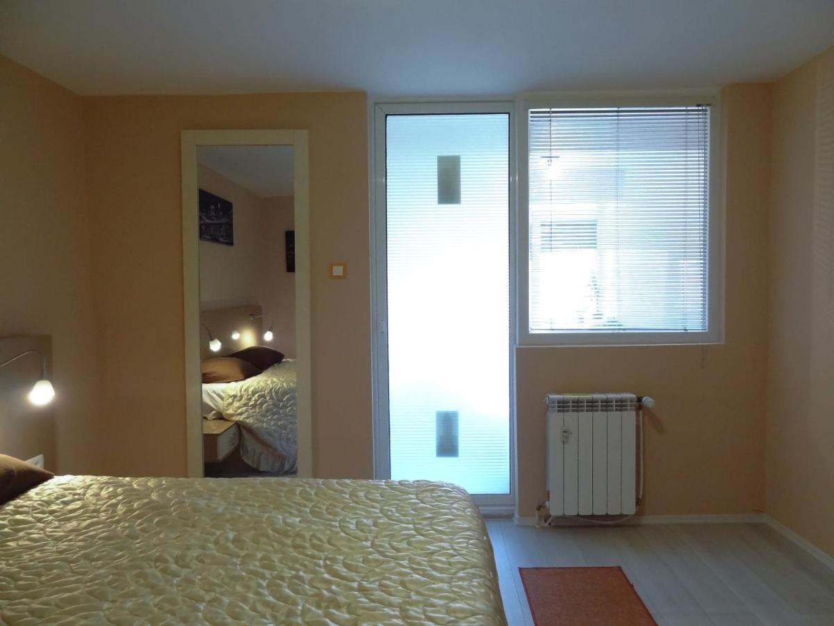 Lvc,Lac & Nyc Apartshotel Faleza Galaţi エクステリア 写真