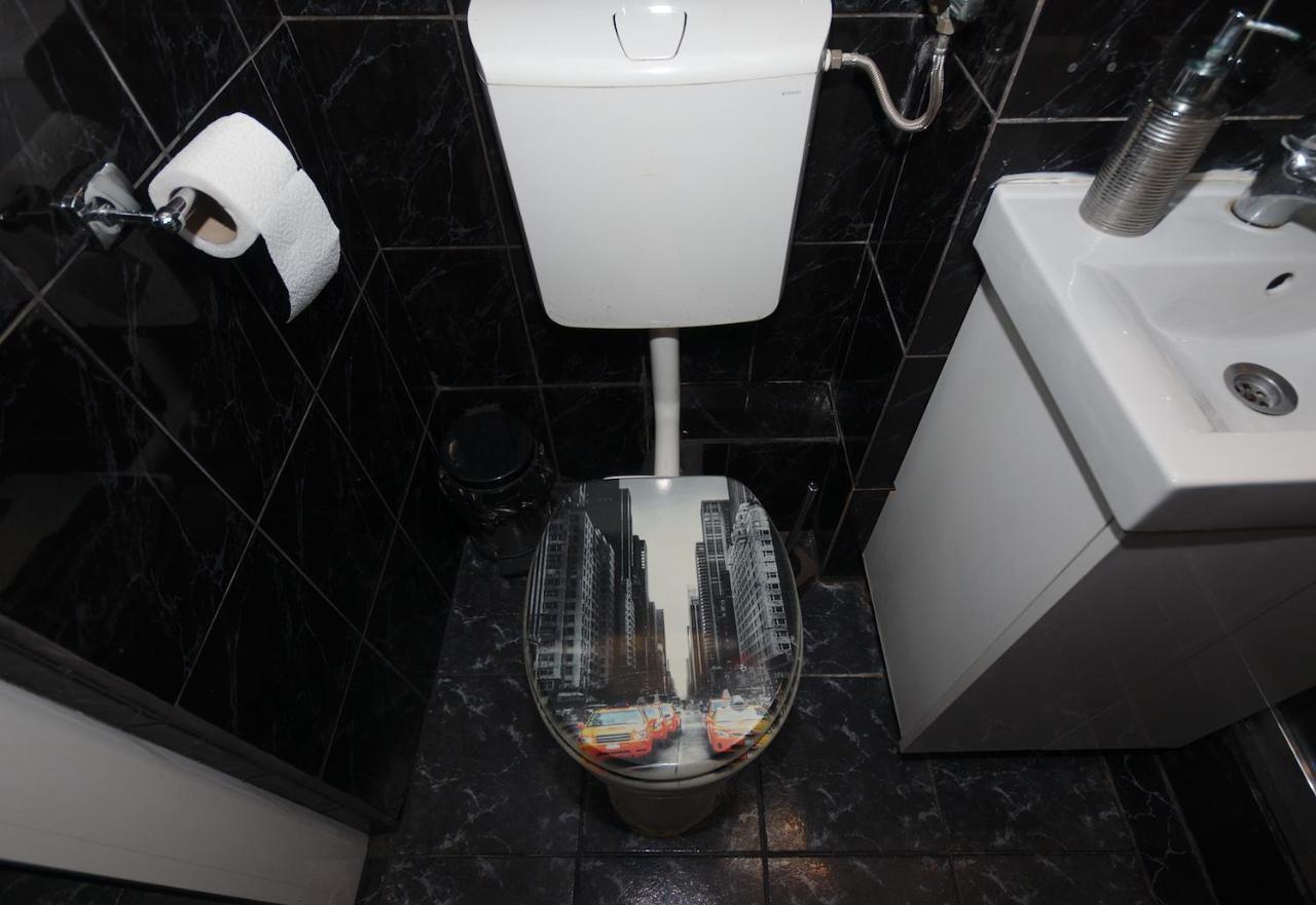 Lvc,Lac & Nyc Apartshotel Faleza Galaţi エクステリア 写真