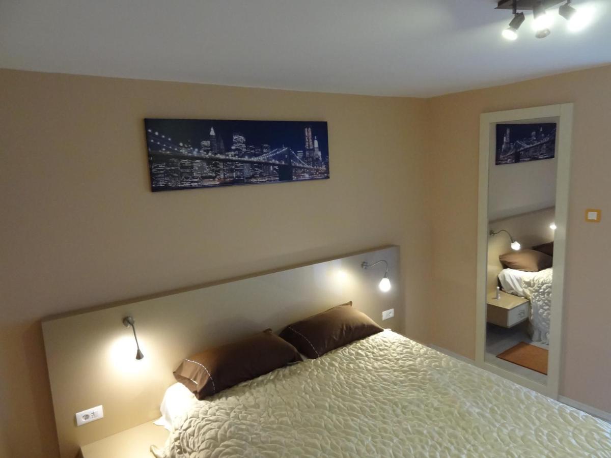 Lvc,Lac & Nyc Apartshotel Faleza Galaţi エクステリア 写真
