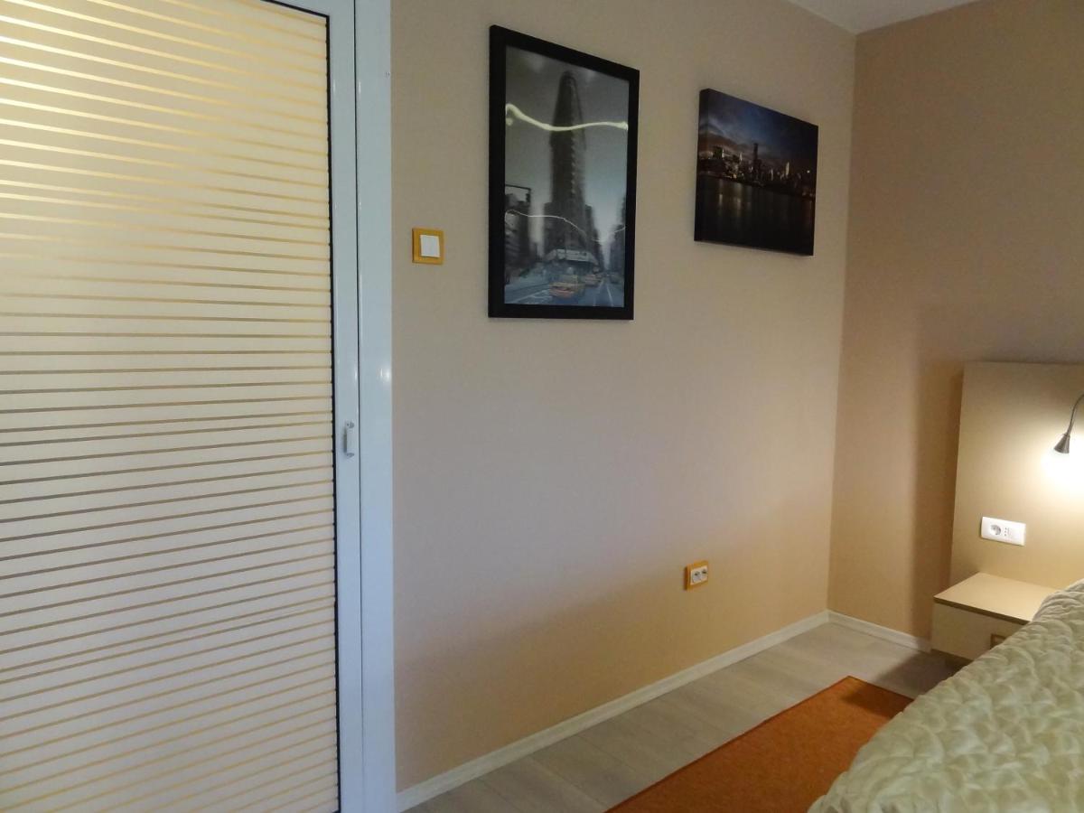 Lvc,Lac & Nyc Apartshotel Faleza Galaţi エクステリア 写真